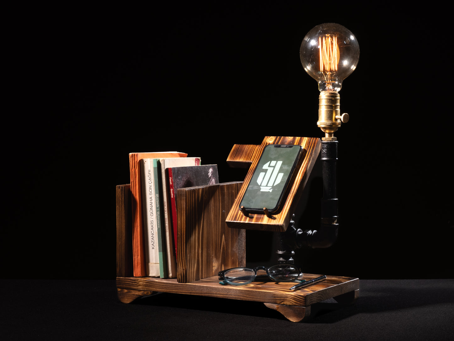 farmhouse night lamps: "Farmhouse night lamps for a country-style decor."