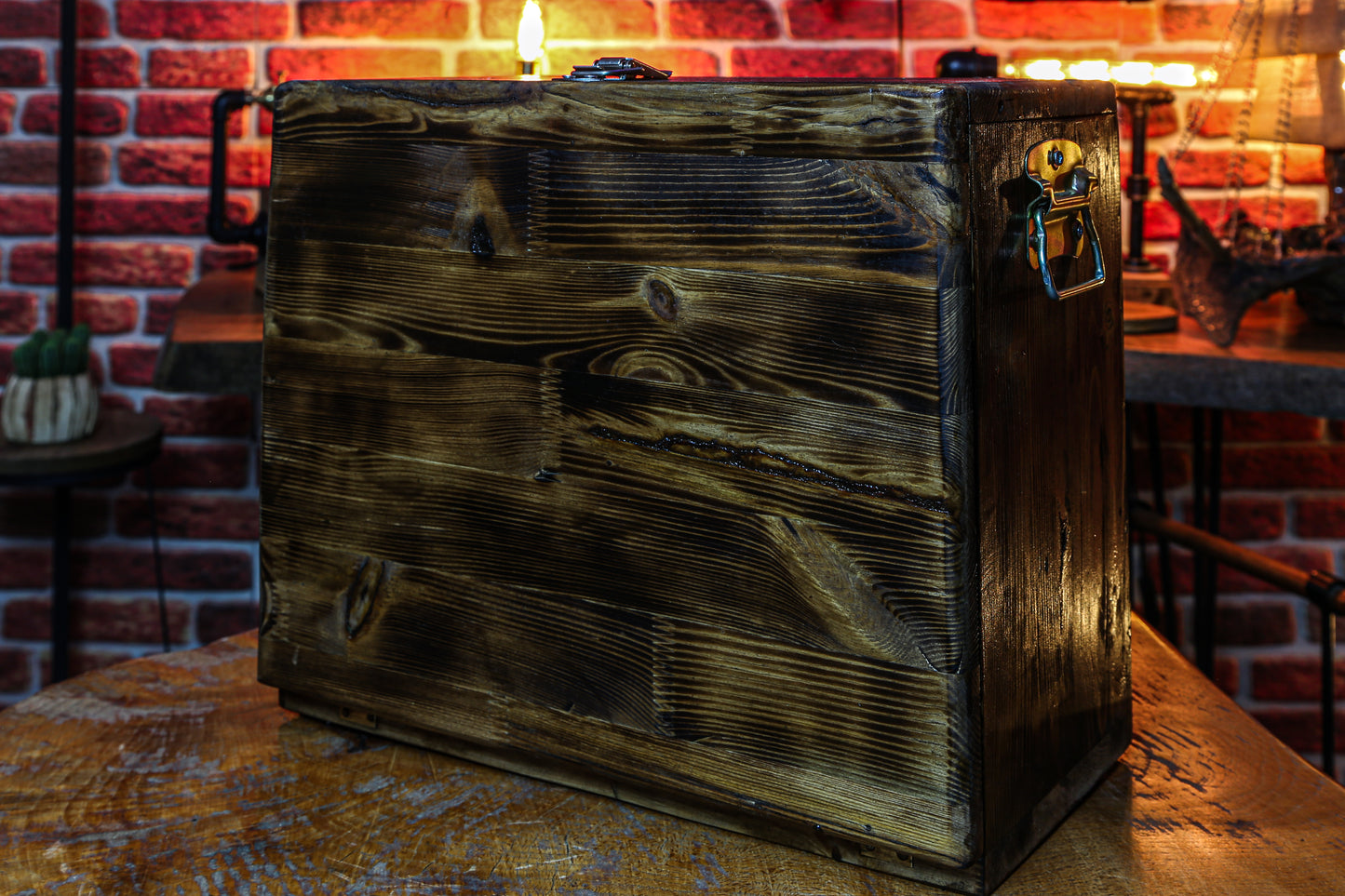 Rustic Whiskey Box - 4 Bottle and Glass Slot - RusticDesignTR Barware - RusticDesignTR