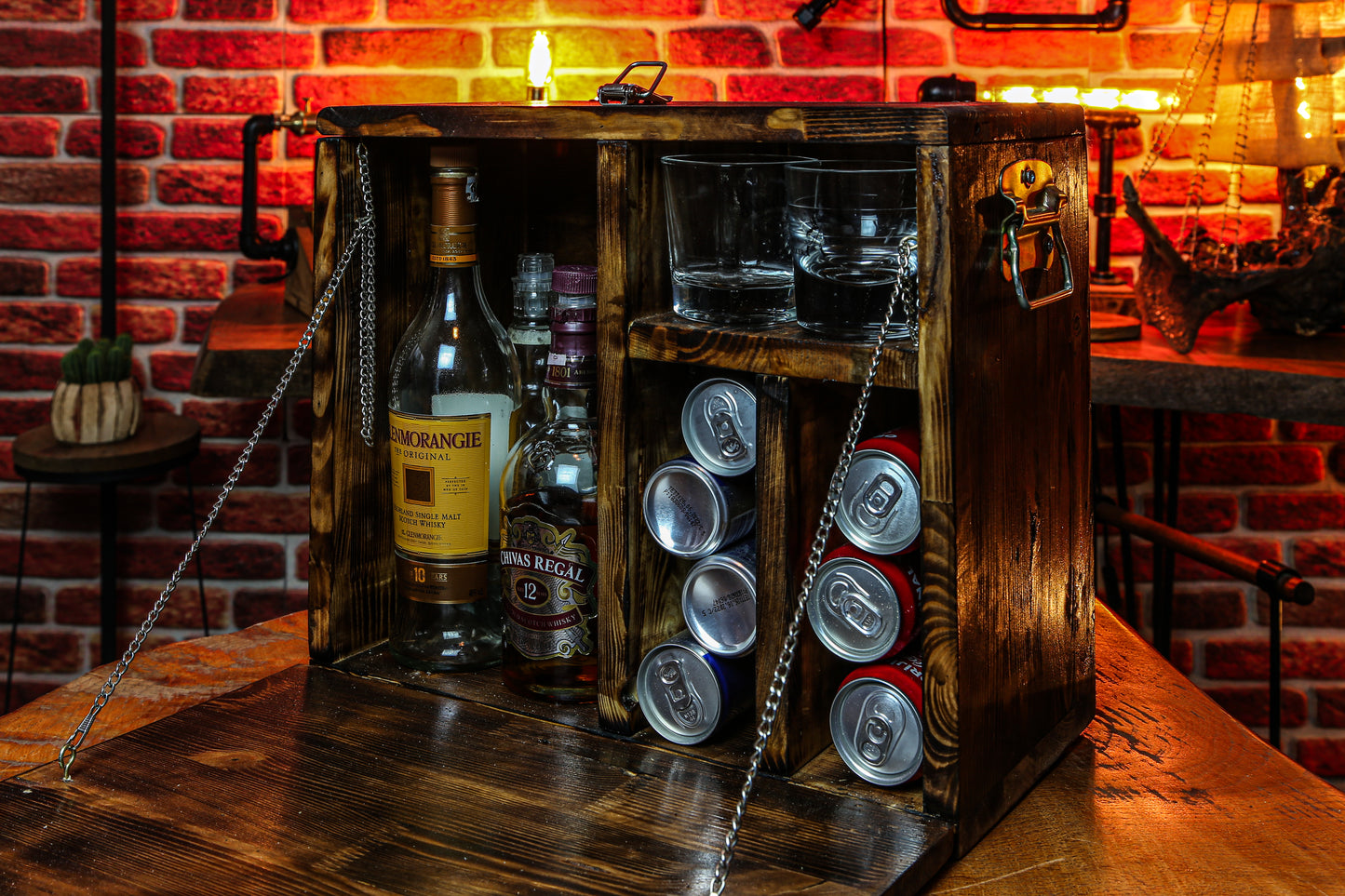 Rustic Whiskey Box - 4 Bottle and Glass Slot - RusticDesignTR Barware - RusticDesignTR